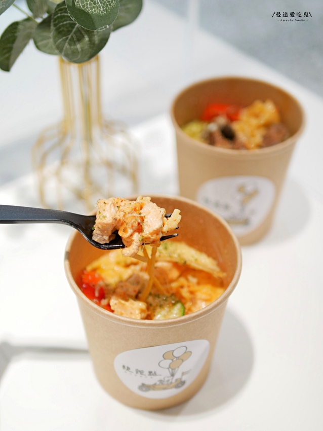 太銷魂！軟嫩紅酒燉牛肉貝殼麵吃起來『快義點 PrestoPasta』從麵條製作到食材醬汁通通一手包辦的用心好味道！高雄美食｜義享天地義大利麵｜義享天地美食 - 曼達愛吃鬼