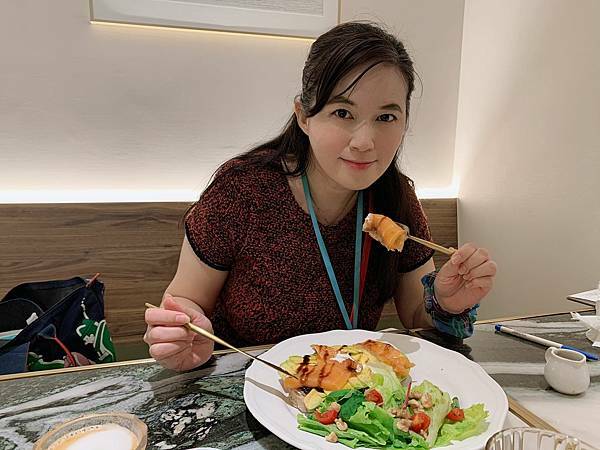 [台北松山區]推薦復古典雅風格的咖啡廳☕️ ［CHIT CHAT Cafe］有很厲害的冰滴咖啡，手沖精品咖啡（附插座）