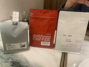 [台北松山區]推薦復古典雅風格的咖啡廳☕️ ［CHIT CHAT Cafe］有很厲害的冰滴咖啡，手沖精品咖啡（附插座）