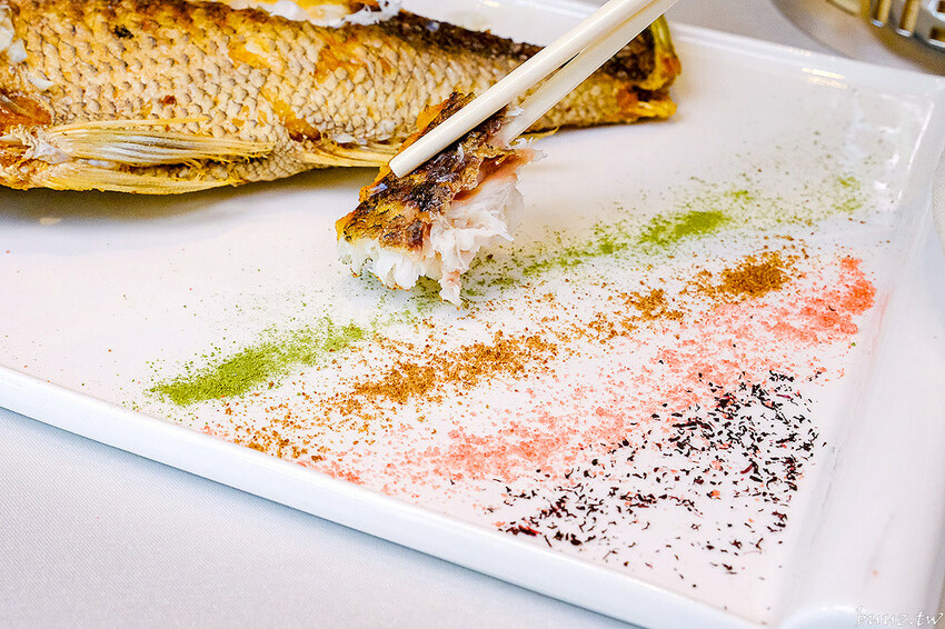 極鮮活龍蝦搭主廚現做燒賣，印月餐廳新菜推黑潮野生魚，還有特色炒冰清涼一夏！
