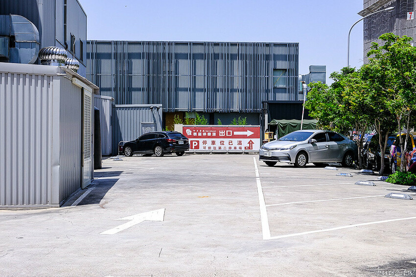 極鮮活龍蝦搭主廚現做燒賣，印月餐廳新菜推黑潮野生魚，還有特色炒冰清涼一夏！