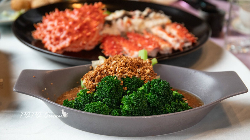 台中市南屯區浮誇系寶盒｜搭配藝術烤鴨秀Ｘ帝王蟹 豪華烤鴨特輯平日午間享67折，印月餐廳！