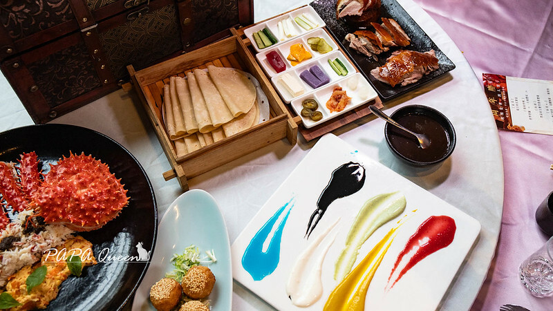 台中市南屯區浮誇系寶盒｜搭配藝術烤鴨秀Ｘ帝王蟹 豪華烤鴨特輯平日午間享67折，印月餐廳！