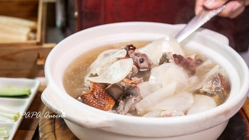 台中市南屯區浮誇系寶盒｜搭配藝術烤鴨秀Ｘ帝王蟹 豪華烤鴨特輯平日午間享67折，印月餐廳！