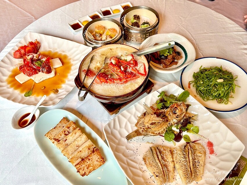 母親節聚餐首選！印月餐廳4人套餐，必吃龍蝦桌邊炒冰超吸睛。