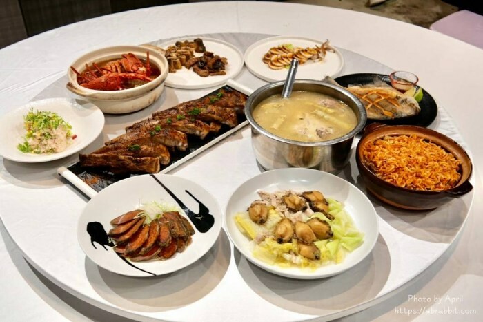 母親節聚餐首選！印月餐廳4人套餐，必吃龍蝦桌邊炒冰超吸睛。