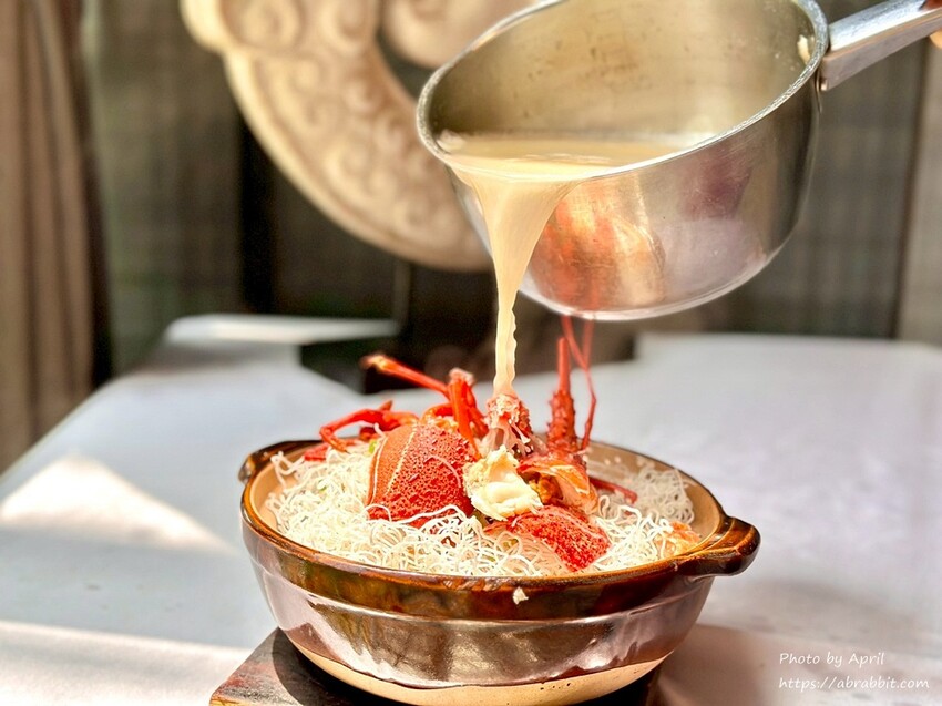 母親節聚餐首選！印月餐廳4人套餐，必吃龍蝦桌邊炒冰超吸睛。