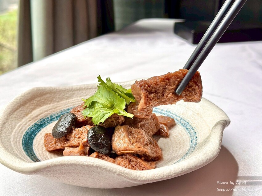 母親節聚餐首選！印月餐廳4人套餐，必吃龍蝦桌邊炒冰超吸睛。