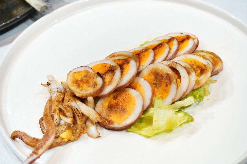 台中市南屯區外帶年菜開跑啦！小家庭也不用傷腦筋，熱呼呼年菜直接帶回家，還送鍋子也太佛心