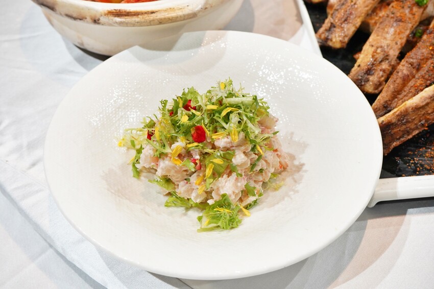 台中市南屯區外帶年菜開跑啦！小家庭也不用傷腦筋，熱呼呼年菜直接帶回家，還送鍋子也太佛心