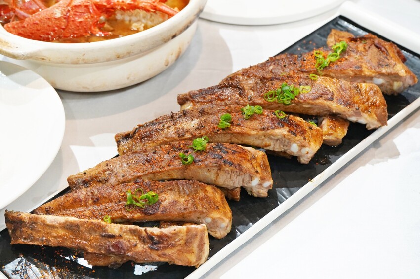 台中市南屯區外帶年菜開跑啦！小家庭也不用傷腦筋，熱呼呼年菜直接帶回家，還送鍋子也太佛心