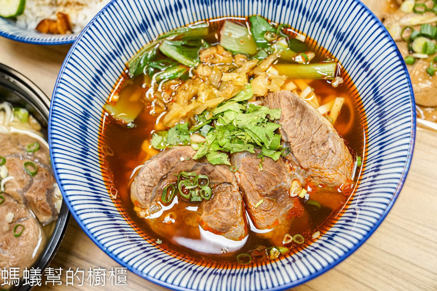 玖麵牛肉麵 | 員林小吃清燉牛肉麵推薦,四川水煮魚麵,高CP值鐵路排骨飯。 - 螞蟻幫的櫥櫃