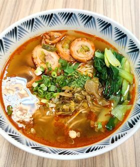 玖麵牛肉麵 | 員林小吃清燉牛肉麵推薦,四川水煮魚麵,高CP值鐵路排骨飯。 - 螞蟻幫的櫥櫃