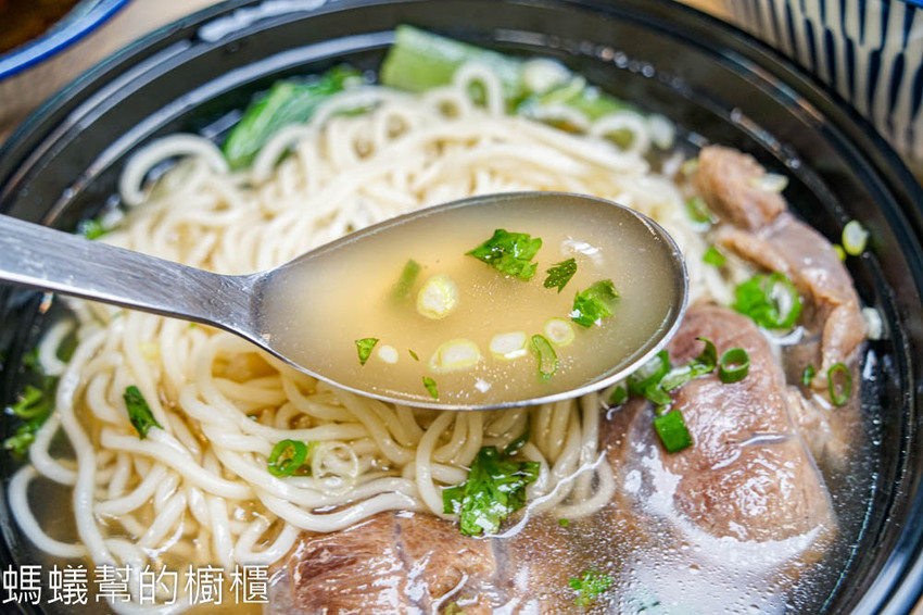 玖麵牛肉麵 | 員林小吃清燉牛肉麵推薦,四川水煮魚麵,高CP值鐵路排骨飯。 - 螞蟻幫的櫥櫃