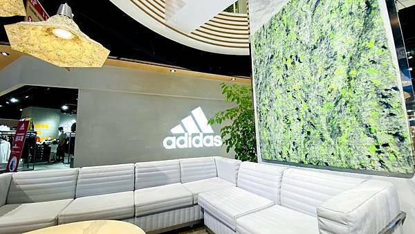 IMG_1677.jpg IMG_1677.jpg