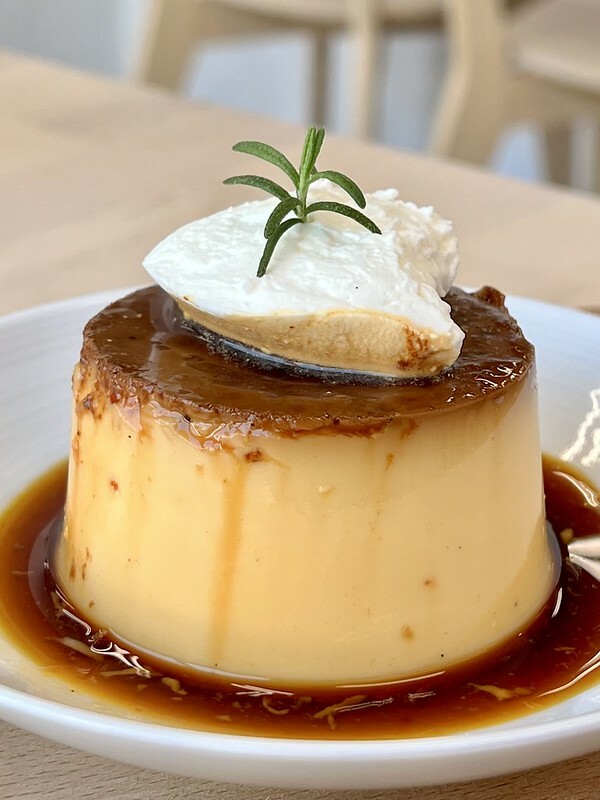 【台灣，桃園市，中壢區】Warm Air - 暖空咖啡，被「割包」耽誤的咖啡店。（中壢美食/中壢咖啡館/中壢刈包）