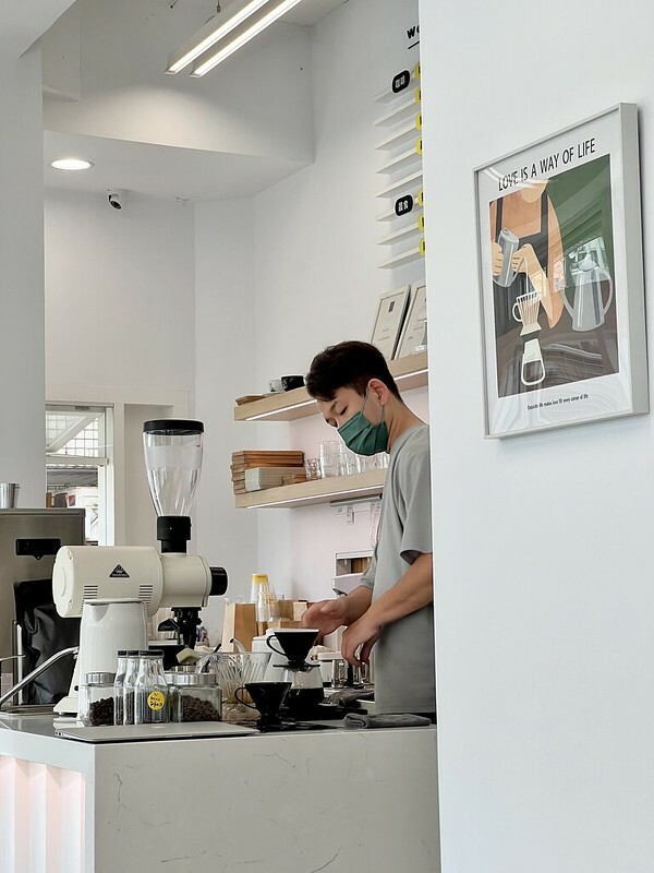 【台灣，桃園市，中壢區】Warm Air - 暖空咖啡，被「割包」耽誤的咖啡店。（中壢美食/中壢咖啡館/中壢刈包）