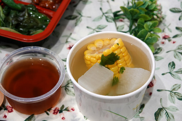 中壢、平鎮、青埔、內壢工業區素食便當外送-一抹微笑法生菩提蔬食盒子 (10).jpg