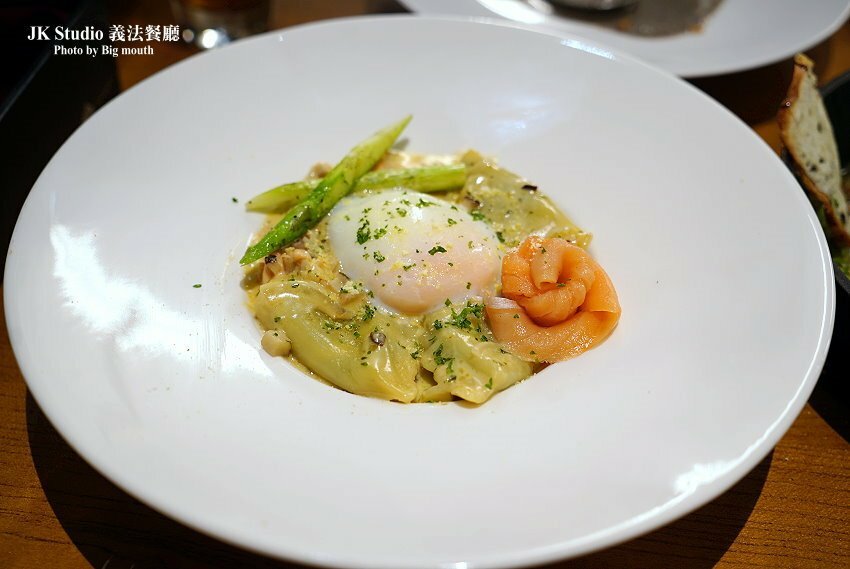 【桃園華泰名品城美食】JK Studio 義法餐廳．情侶約會、家庭聚餐新選擇!