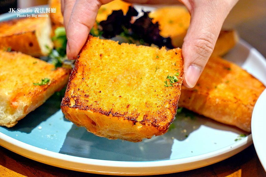 【桃園華泰名品城美食】JK Studio 義法餐廳．情侶約會、家庭聚餐新選擇!