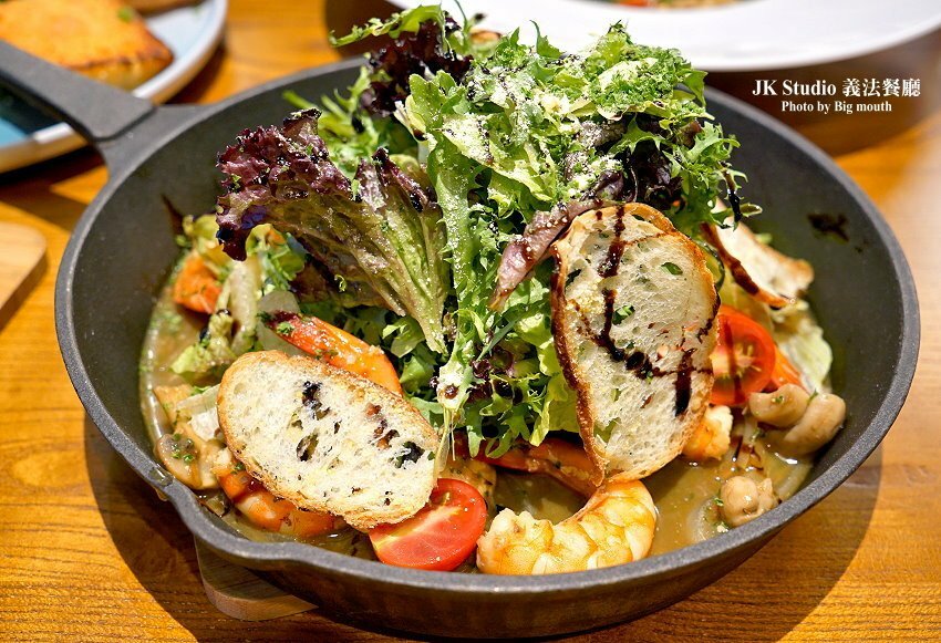 【桃園華泰名品城美食】JK Studio 義法餐廳．情侶約會、家庭聚餐新選擇!