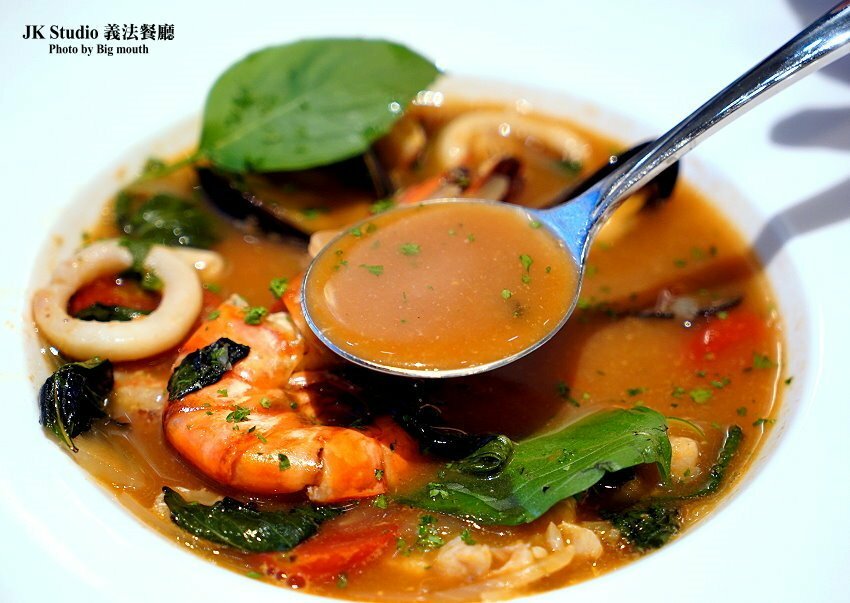 【桃園華泰名品城美食】JK Studio 義法餐廳．情侶約會、家庭聚餐新選擇!