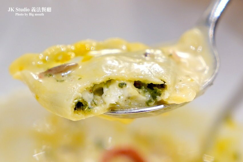 【桃園華泰名品城美食】JK Studio 義法餐廳．情侶約會、家庭聚餐新選擇!