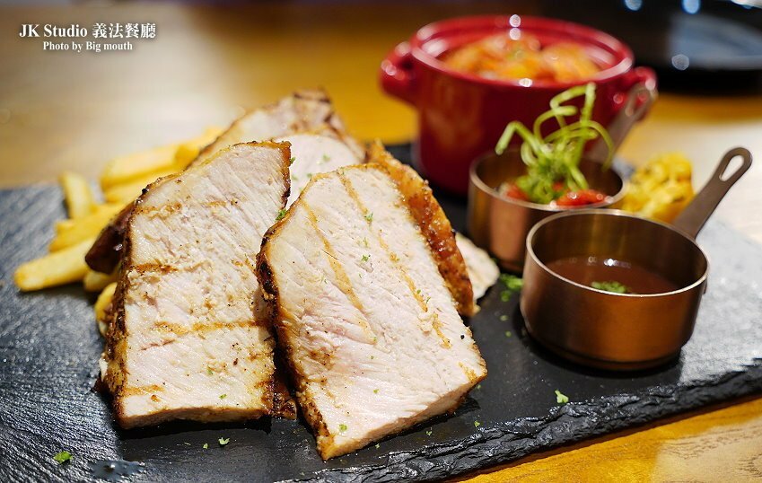 【桃園華泰名品城美食】JK Studio 義法餐廳．情侶約會、家庭聚餐新選擇!