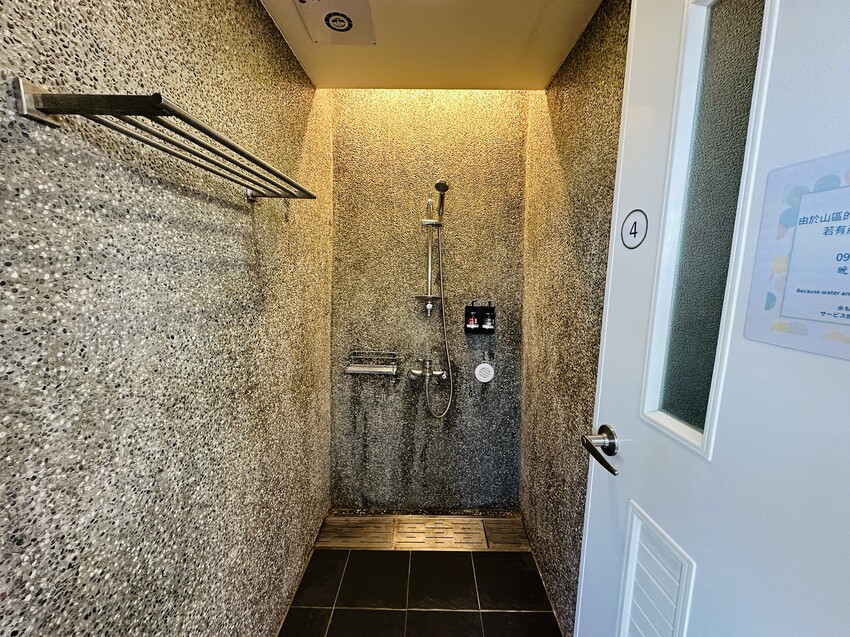 【蟬說：山中靜靜】台中酒桶山豪華秋冬露營，桂花弄帳篷區絕美景