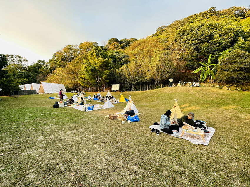 【蟬說：山中靜靜】台中酒桶山豪華秋冬露營，桂花弄帳篷區絕美景