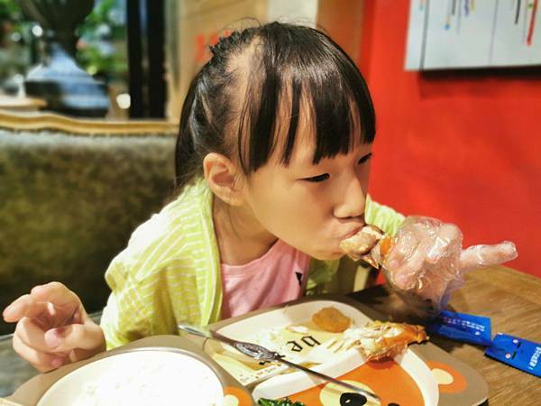 (台中/南屯) Thai J 花園泰式料理- 台中大墩店/爸氣食足 美食雙雄 父親節套餐最佳選擇 - COCO享天下(隆爸妤媽愛白白)