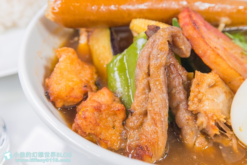 [台北美食]北海道湯咖哩Suage台灣二號店/3款湯底10種主菜290元起/含10種蔬菜還附沙拉和漬菜/獨家限定蝦湯咖哩