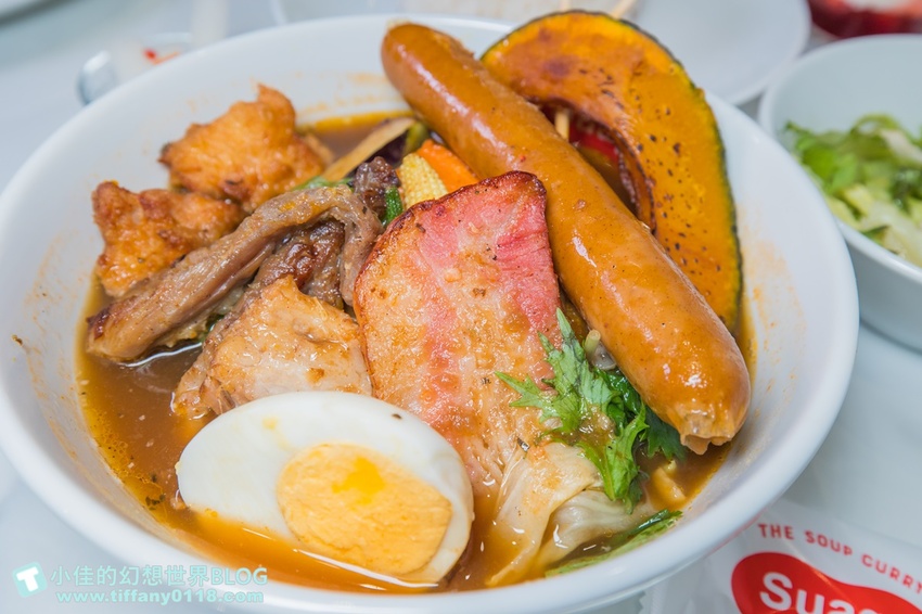 [台北美食]北海道湯咖哩Suage台灣二號店/3款湯底10種主菜290元起/含10種蔬菜還附沙拉和漬菜/獨家限定蝦湯咖哩