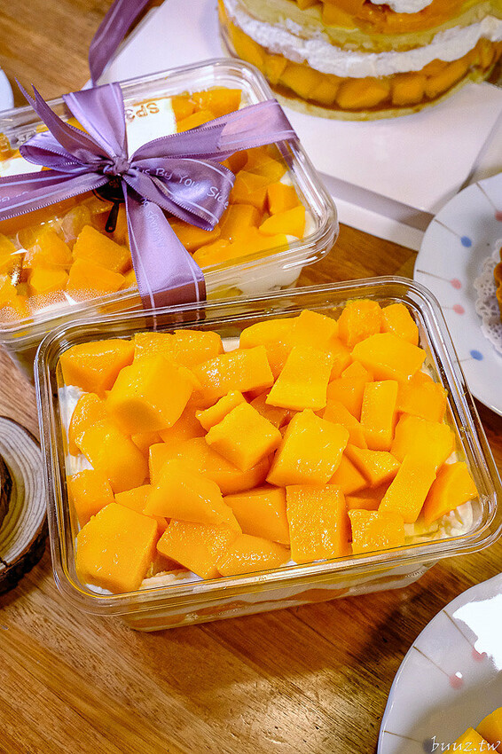 芒果布丁寶盒閃耀光芒，小鍋甜點咖啡芒果季，楊枝甘露甜品也變成裸蛋糕甜點！