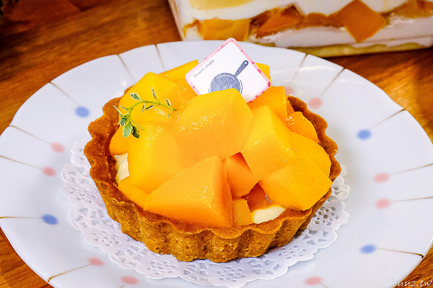 芒果布丁寶盒閃耀光芒，小鍋甜點咖啡芒果季，楊枝甘露甜品也變成裸蛋糕甜點！