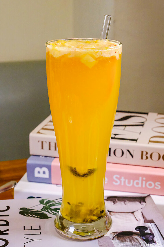 芒果布丁寶盒閃耀光芒，小鍋甜點咖啡芒果季，楊枝甘露甜品也變成裸蛋糕甜點！