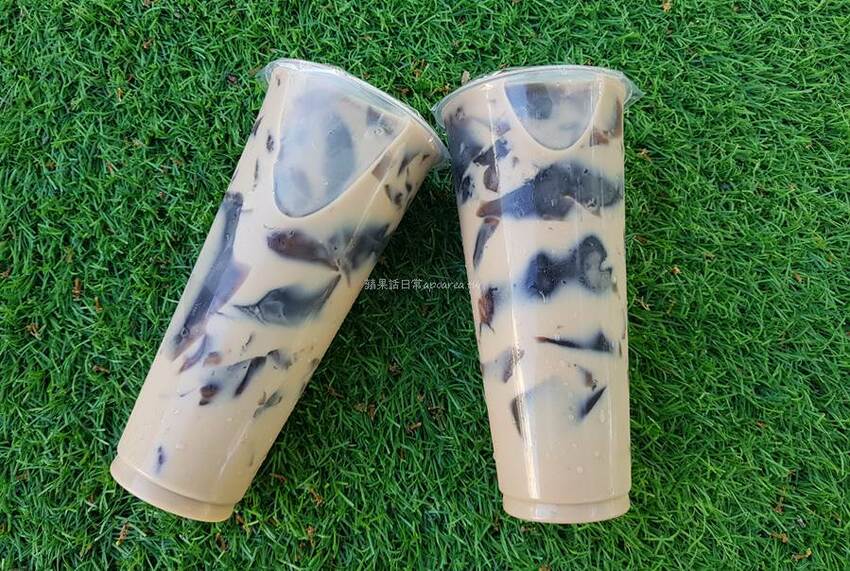 無名飲料店。台中超夯排隊人氣飲料店只賣阿嬤怕你餓,豐富嚼感配料滑嫩Q彈,一杯就飽晚來買不到! - 🍎 蘋果話日常🍎