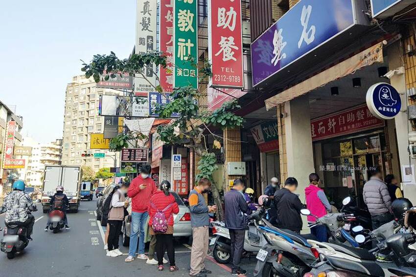 無名飲料店。台中超夯排隊人氣飲料店只賣阿嬤怕你餓,豐富嚼感配料滑嫩Q彈,一杯就飽晚來買不到! - 🍎 蘋果話日常🍎