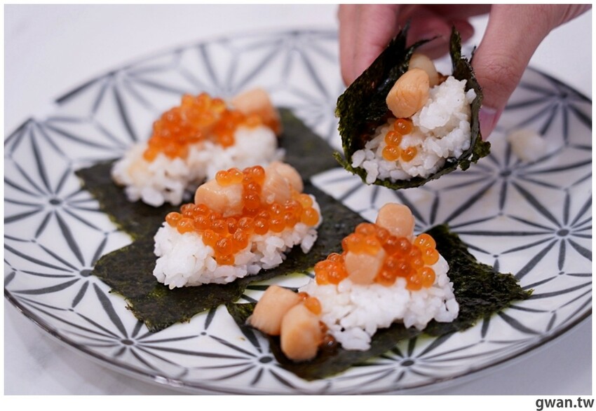 全台首間鮭貝醬實體店在這裡！獨家推出幽靈保冷袋，一次買三罐最划算～