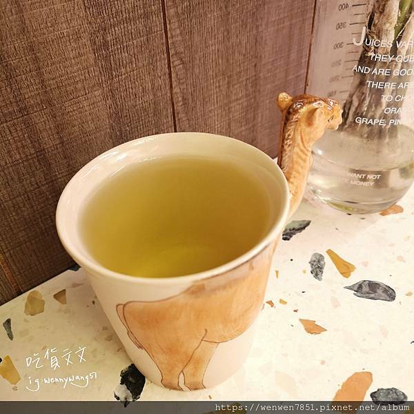 21-10-28-10-42-57-277_deco.jpg 21-10-28-10-42-57-277_deco.jpg