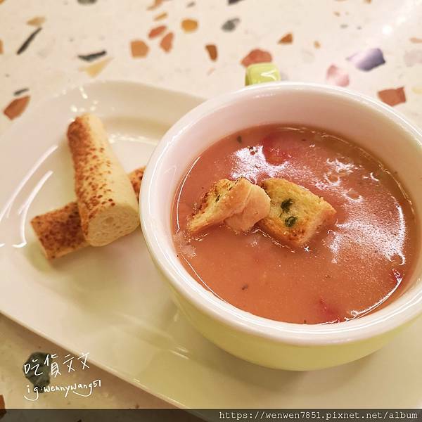 21-10-28-10-38-44-731_deco.jpg 21-10-28-10-38-44-731_deco.jpg