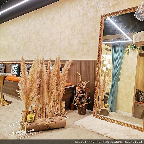 21-10-28-10-24-09-020_deco.jpg 21-10-28-10-24-09-020_deco.jpg