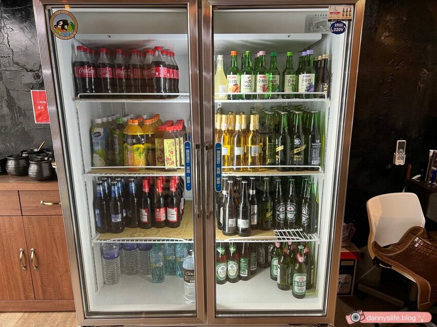 道地四川麻辣串串,在台灣也吃得到!想吃什麼自己拿,每串只要15元~麻而不辣,越吃越涮嘴~丹尼的吃喝玩樂 dannyslife.blog