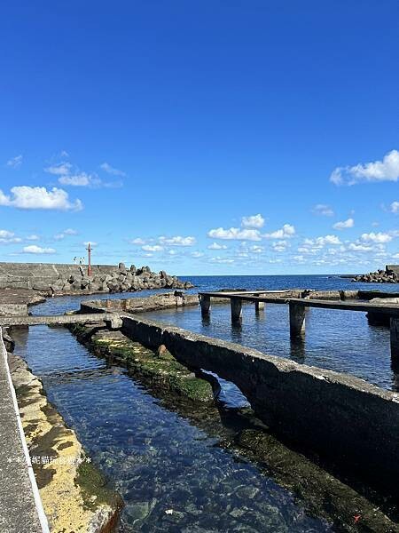 新北市貢寮區【新北。貢寮】馬崗漁港吃龍蝦|極東郵筒&極東咖啡館.嗨九蒸鮮小吃