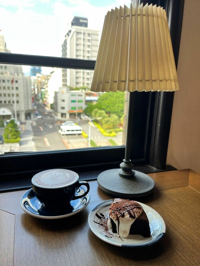 西門咖啡廳｜4F劇場咖啡 在古蹟裡喝咖啡 享受不一樣的西門町 還有超好吃的燒賣！