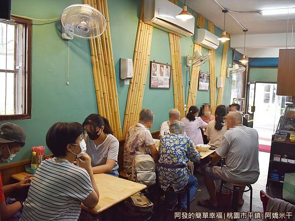 阿嬌米干07-用餐人潮漸現.JPG