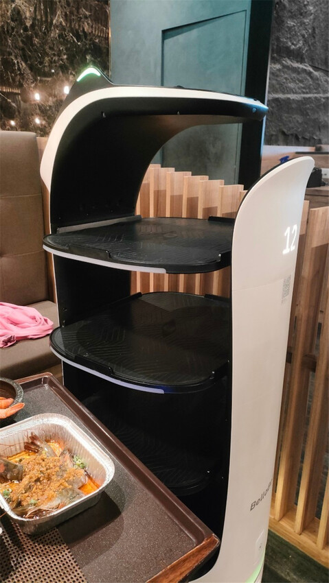 美食｜高雄夢時代【燒肉將Yakiniku Plus】當科技碰撞美食 ，高科技燒肉吃到飽火烤兩吃， 讓你眼睛為之一亮