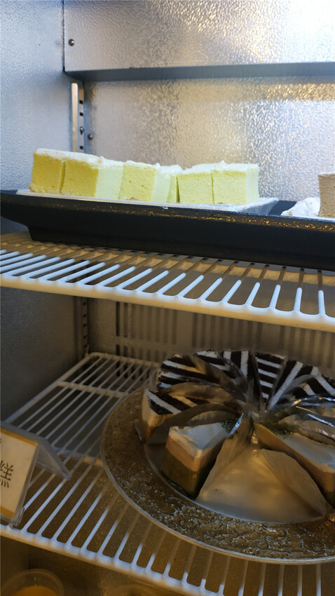 美食｜高雄夢時代【燒肉將Yakiniku Plus】當科技碰撞美食 ，高科技燒肉吃到飽火烤兩吃， 讓你眼睛為之一亮