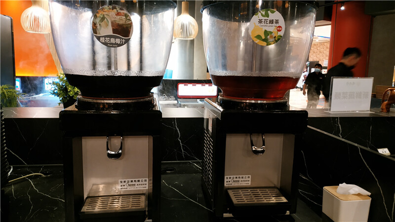 美食｜高雄夢時代【燒肉將Yakiniku Plus】當科技碰撞美食 ，高科技燒肉吃到飽火烤兩吃， 讓你眼睛為之一亮