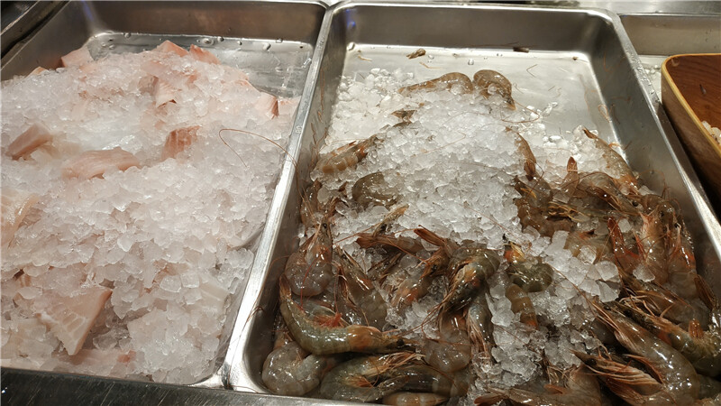 美食｜高雄夢時代【燒肉將Yakiniku Plus】當科技碰撞美食 ，高科技燒肉吃到飽火烤兩吃， 讓你眼睛為之一亮